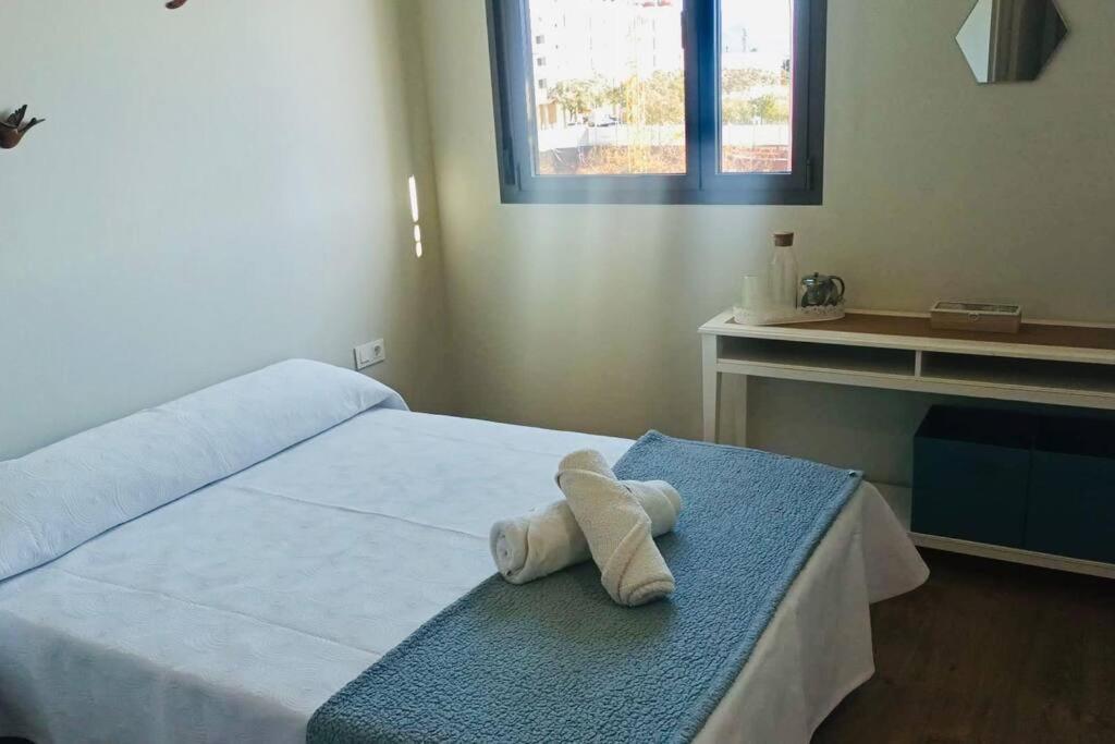 Excelente Habitacion Para Una Persona Con Bano Privado En Piso Compartido Con Una Familia * Palma